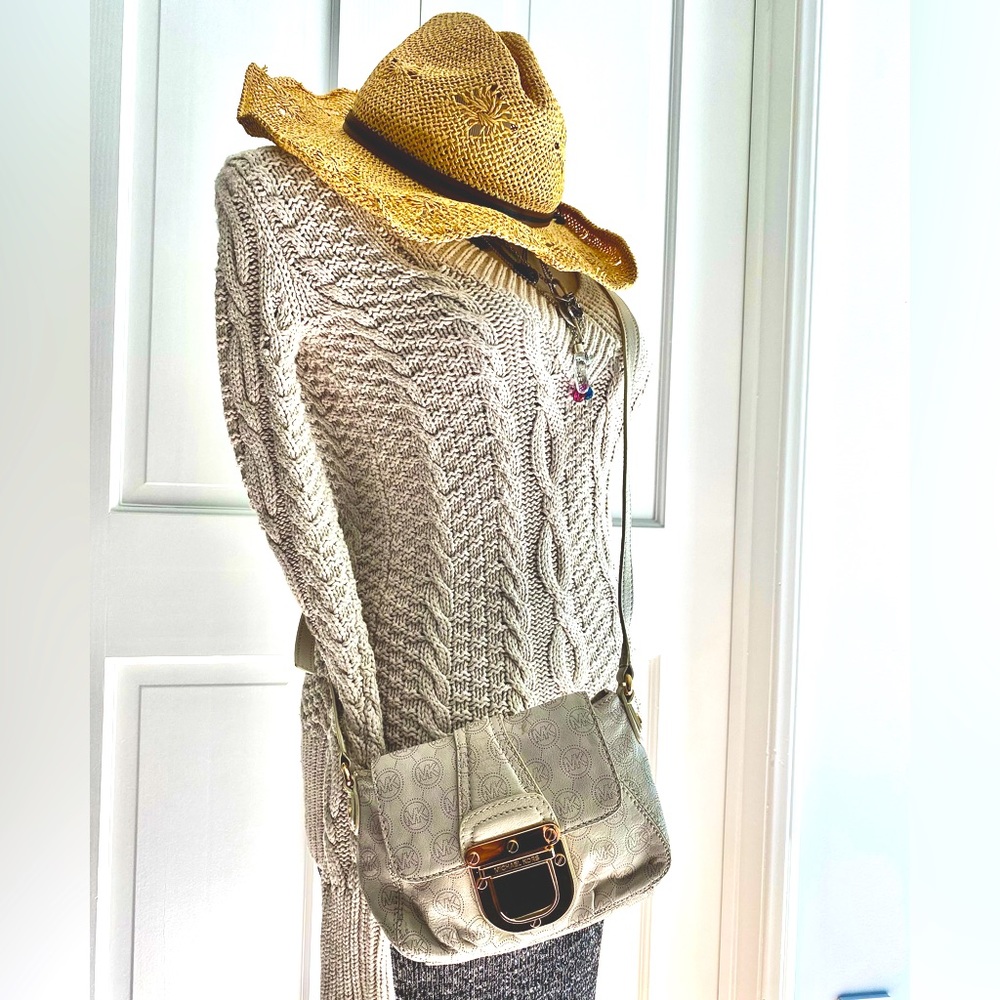 Michael Kors Charlton Crossbody Bag